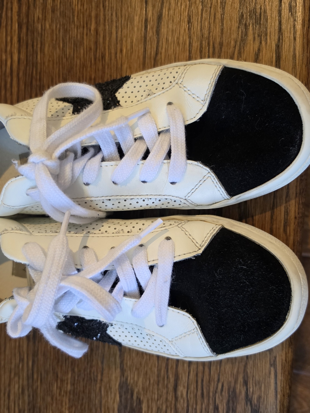 Vintage Havana White and Black Kids Lace-Up Sneakers